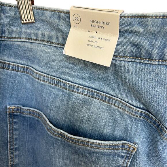 NWT Universal Thread High Rise Skinny Super Stretch Light Wash Jeans Size 22 - Picture 8 of 8